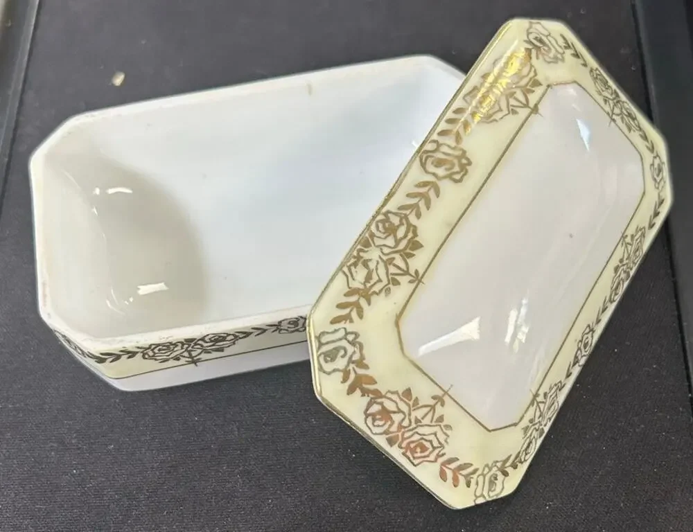 Victorian Porcelain Trinket Box With Lid